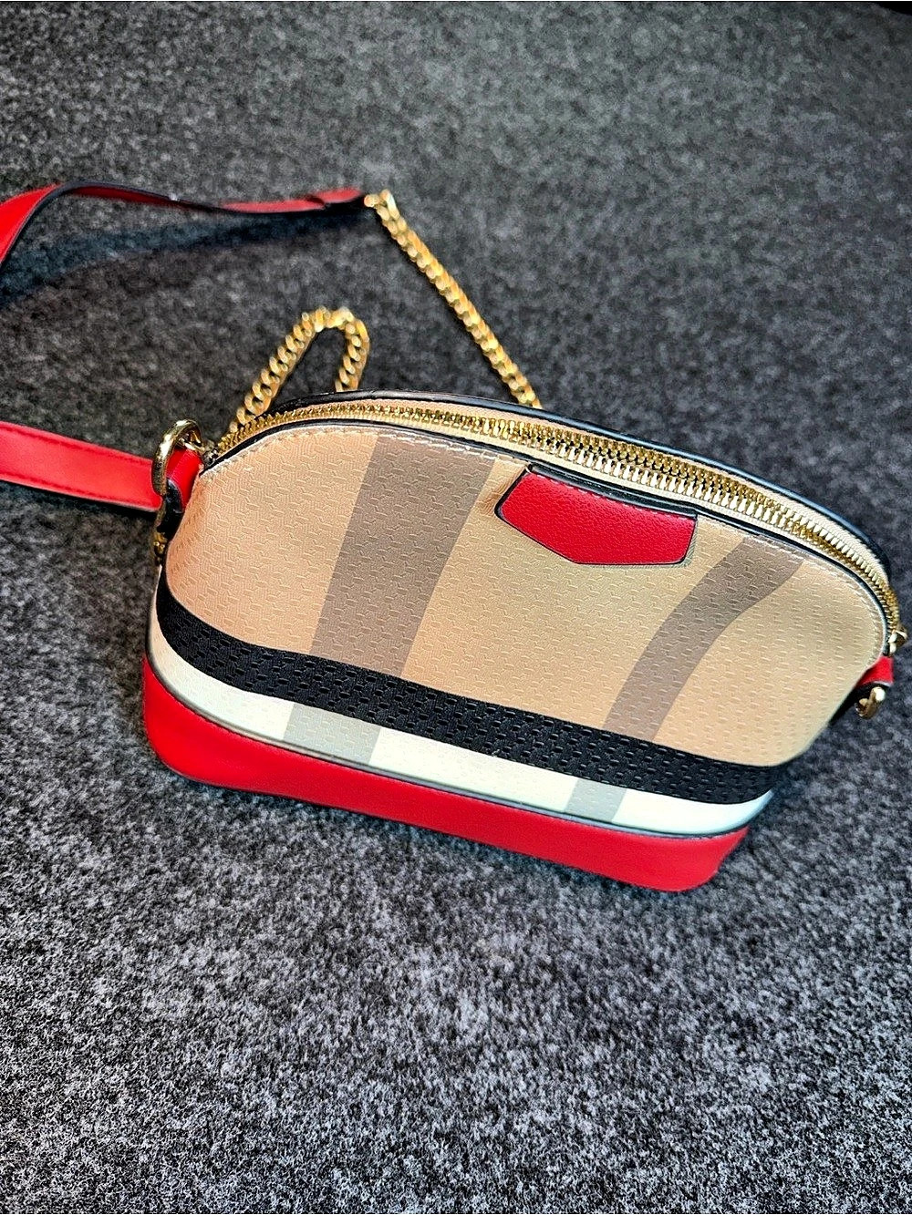 Color Block Crossbody/Purse/Makeup Bag. Cool Look Stylish Feel.